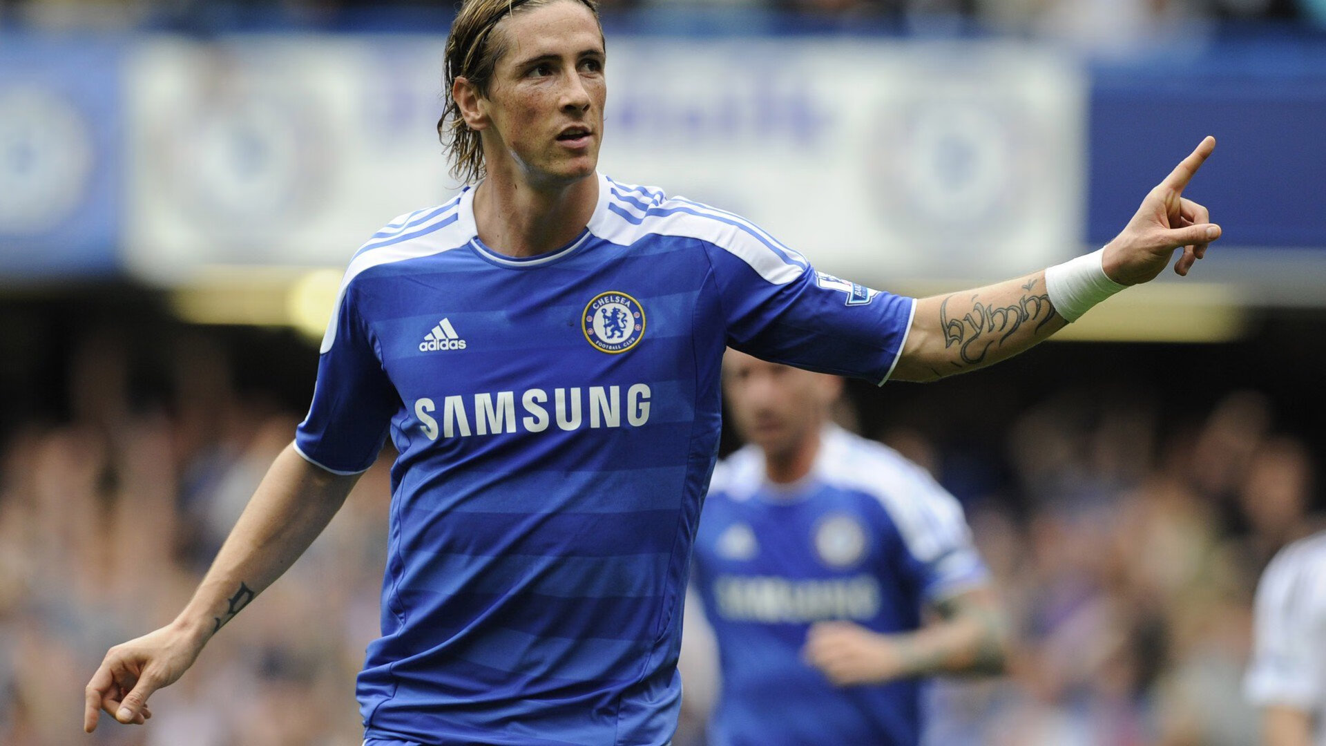 2022年总冠军赛：库里在决胜场展现“神射手”本色，单场投中7记三分，带领勇士卫冕